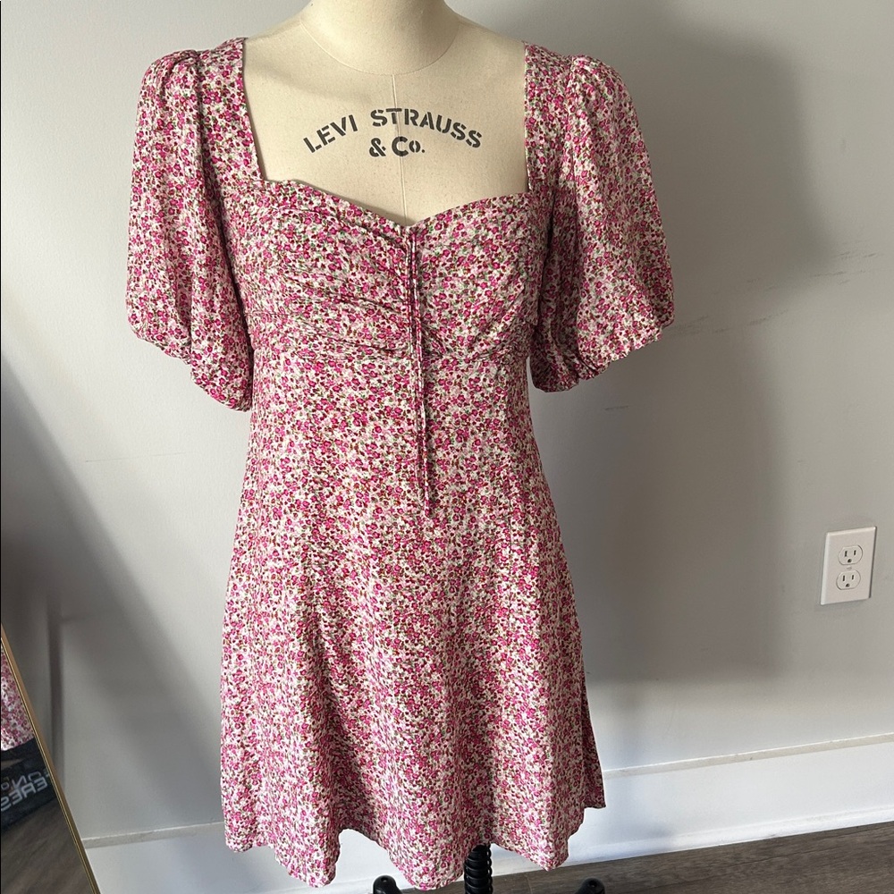 Astr The Label Ditsy‎ Floral Print Puff Sleeve Magenta Lime Floral Mini Dress - Picture 5 of 6